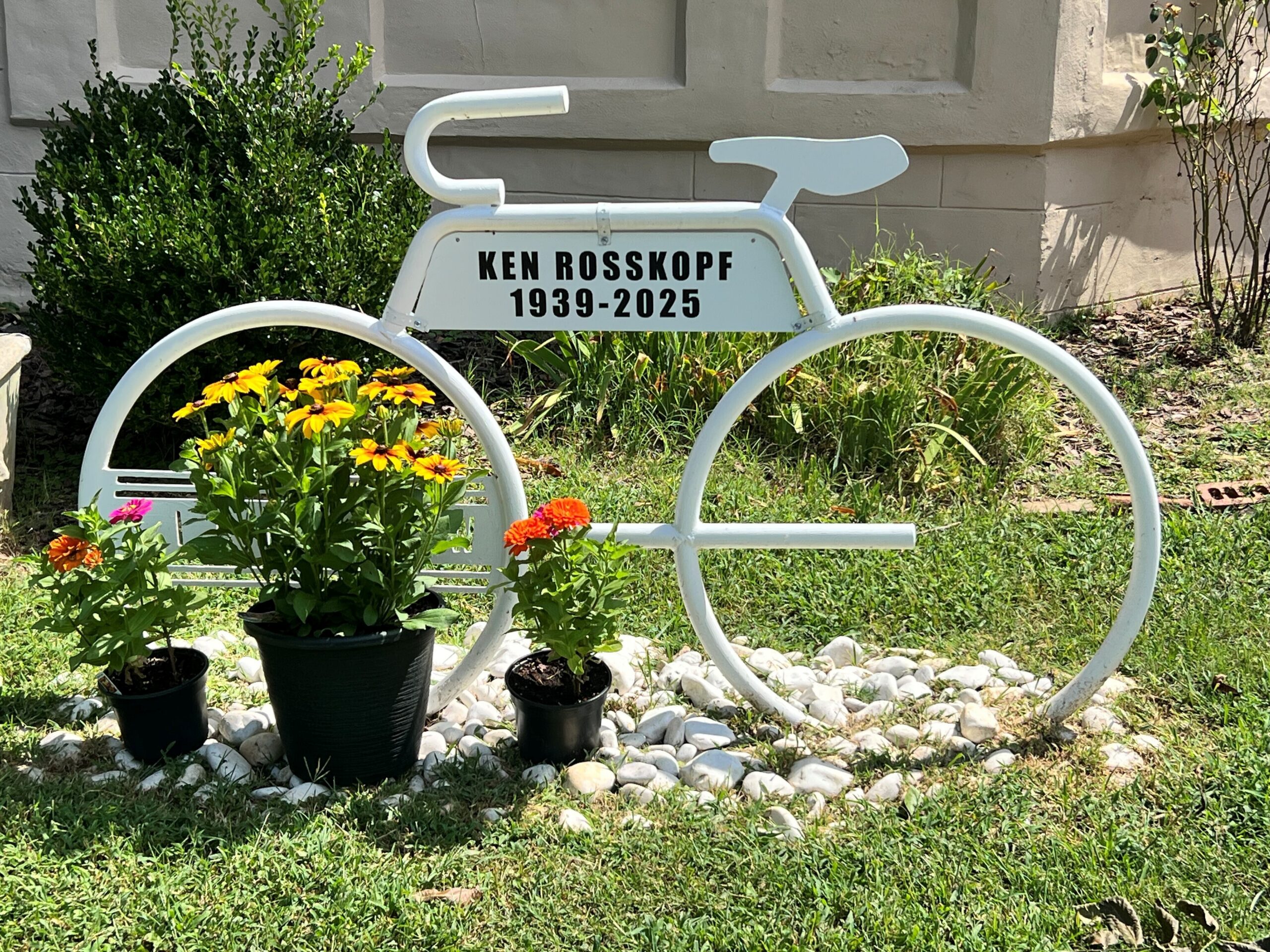 kar white bike 1 year